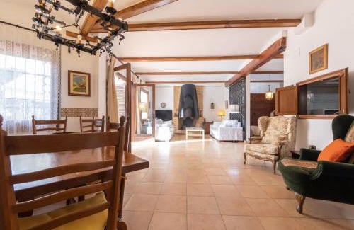 Vilafortuny House | Holiday Home Casa Alexandra by Interhome