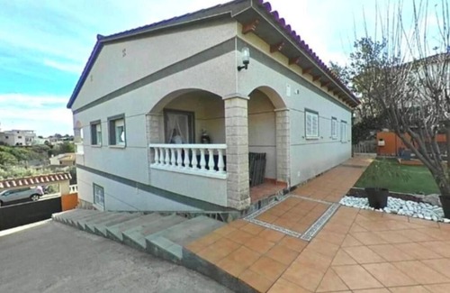 Calafell House | Holiday Home 'Casa Con Piscina De 8-14 Personas' with Private Pool, Private Terrace and Wi-Fi