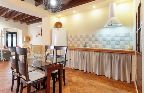Salteras House | Holiday Home 'Casa Del Estanco' with Private Terrace, Wi-Fi and Air Conditioning