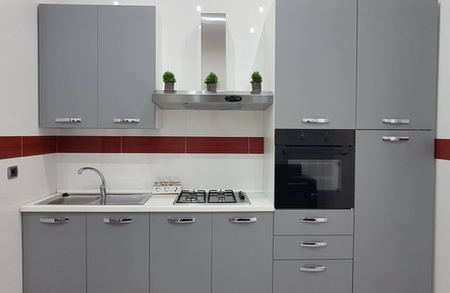 Vasto Apartment | HOLIDAY HOME Central station, business center, central Naples, Mary's Sweet home