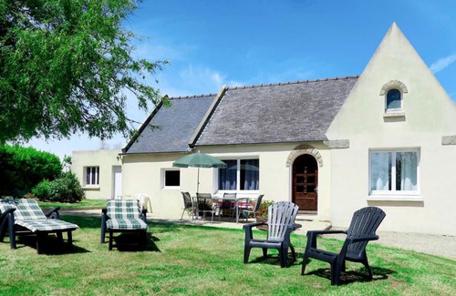 Plouescat House | Holiday Home Chez Brigitte - PLC201