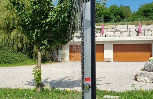 Feltre House | Holiday Home 'Country House' with Mountain View, Private Garden and Wi-Fi