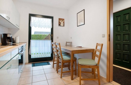 Ostseebad Dierhagen House | Holiday Home 'Darß-Fischland' with Terrace, Garden and Wi-Fi