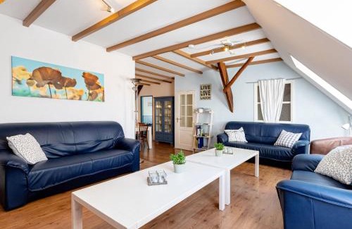 t Zand House | Holiday Home De Dars by Interhome