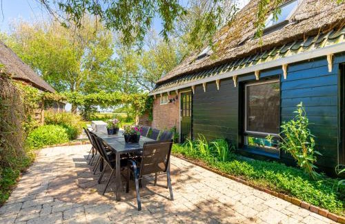 t Zand House | Holiday Home De Dars by Interhome