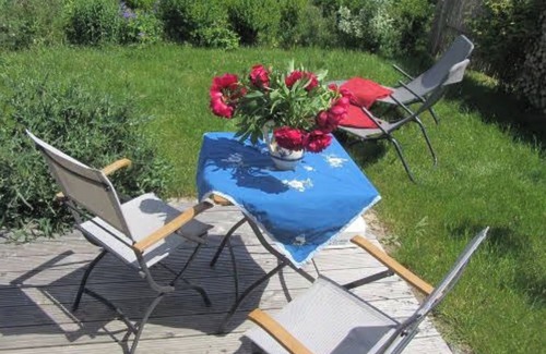 Klockenhagen House | Holiday Home 'Charlottes Landlust' with Private Terrace, Private Garden