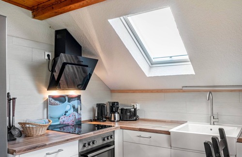 Dornum House | Holiday Home 'Deichperle Anton' with Private Terrace and Wi-Fi