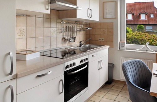 Horum House | Holiday Home 'Deichzeit' with Private Terrace and Shared Garden