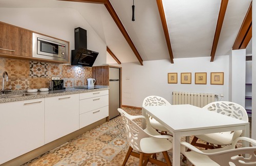 Durcal Apartment | Holiday Home 'El Puente' with Lake View, Wi-Fi and Air Conditioning