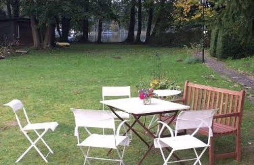 Oberhavel House | Holiday Home 'Ferienhaus Haussee' with Lake View, Private Terrace and Wi-Fi