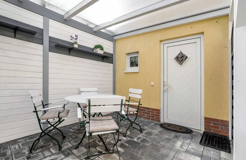 Hoyerswerda House | Holiday Home 'Ferienhaus Am Lausitzer Seenland' with Shared Terrace and Wi-Fi