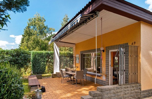 Matzlow-Garwitz House | Holiday Home 'Ferienhaus Am Rander Der Lewitz' with Lake View, Wi-Fi and Air Conditioning