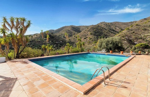 Palma-Palmilla House | Holiday Home 'Finca Arroyo De Las Adelfas' with Mountain View, Private Pool and Wi-Fi