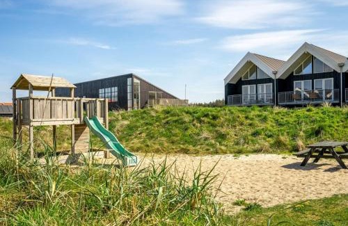 Lokken House | Holiday Home Flugha - 600m from the sea by Interhome