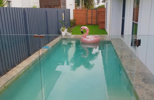Mount Coolum House | Holiday home for sun, surf and sand