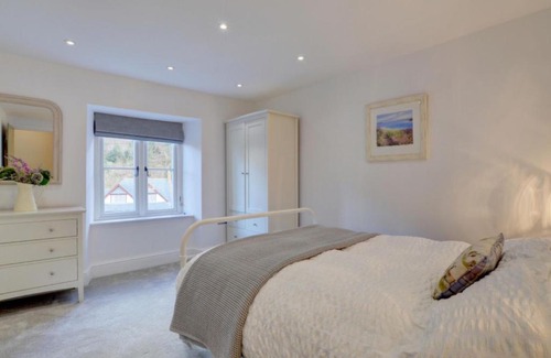 Lynmouth House | Holiday Home Fox Cottage by Interhome