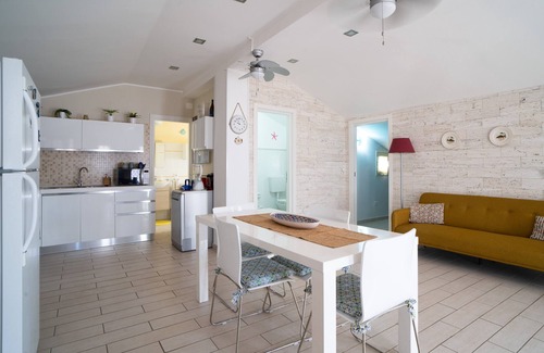 Recanati House | Holiday Home "Giugiò" with Mountain View, Terrace & A/C