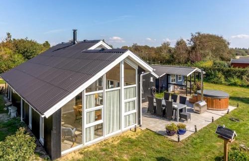 Skaven Strand House | Holiday Home Gudmundine - 350m to the inlet by Interhome
