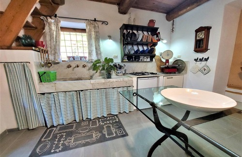 Fiano House | Holiday Home in Tuscany near Lucca