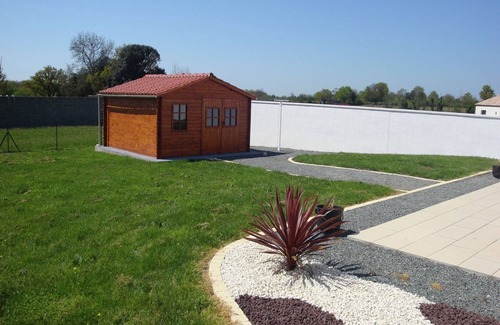 Avrille House | Holiday Home in Avrillé near Sandy Beaches