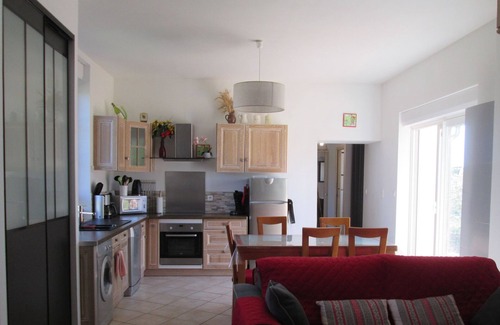 Crux-la-Ville House | Holiday Home in Crux-la-Ville near Lake