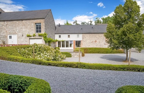 Falaen House | Holiday Home in Falaën near Forest & Maredsous