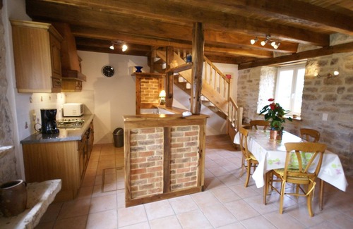 Gramat House | Holiday Home in Gramat with Private Pool