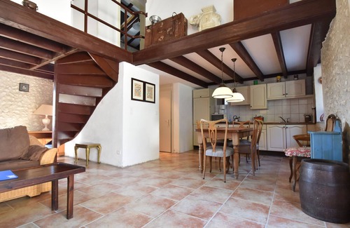 Lusignac House | Holiday Home in Lusignac with Private Pool