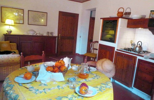 Lajatico House | Holiday Home in Orciatico With Pool & BBQ