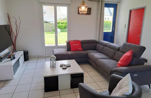 Santec House | Holiday Home in Santec near Dossen Beach