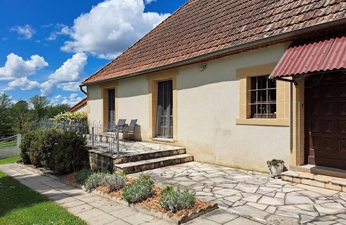 Vieure House | Holiday Home in Vieure near Lake and Garden