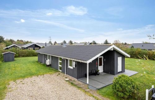 Skaven Strand House | Holiday Home Ingbritt - 700m to the inlet by Interhome