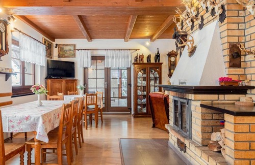Smrzovka House | Holiday Home Jelení kout by Interhome