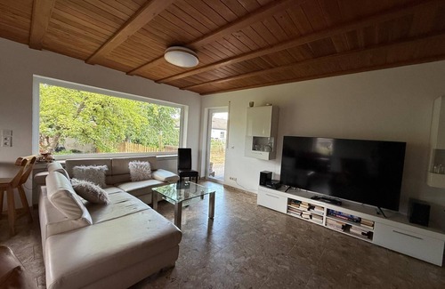 Pfullendorf House | Holiday Home 'Jo und Jo' with Private Terrace, Private Garden and Wi-Fi