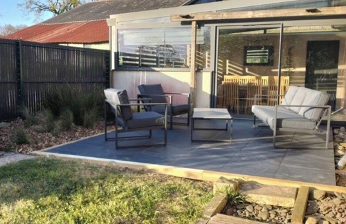 Poullaouen House | Holiday Home 'Kergoulas' with Private Terrace, Private Garden and Wi-Fi