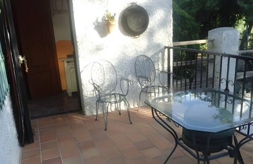 Durcal House | Holiday Home 'La Casita Del Valle' with Mountain View, Private Pool and Wi-Fi