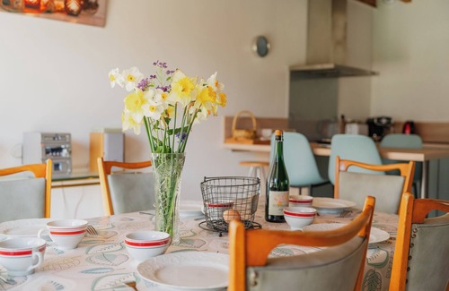 Quebriac House | Holiday Home 'La Ferme D'Alcide' with Private Terrace, Private Garden and Wi-Fi