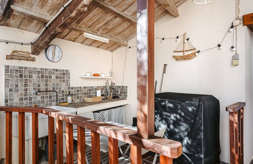 Nuaille d'Aunis House | Holiday Home "La Closerie de l'Écrevisse" with Private Whirlpool & Wi-Fi