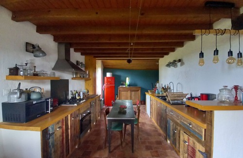 Malabat House | Holiday Home 'La Toumet' with Mountain View, Private Pool and Wi-Fi