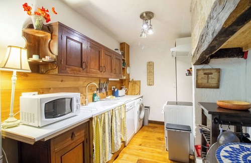 Vezac House | Holiday Home 'Le Mirador Vue Sur La Dordogne' with Private Terrace and Balcony