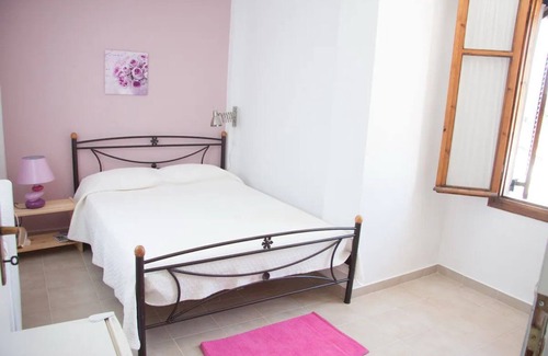 Edipsos House | Holiday Home 'Μaria's House 3' with Sea View, Garden & A/C