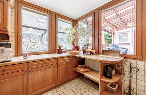 Traben-Trarbach House | Holiday Home 'Moseljuwel' with Sauna, Pool and Lake View