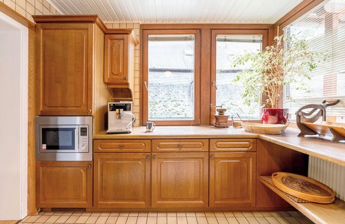 Traben-Trarbach House | Holiday Home 'Moseljuwel' with Sauna, Pool and Lake View