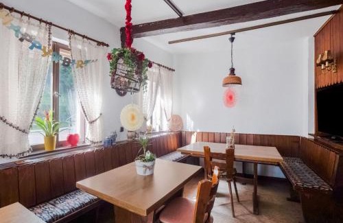 Wellmich House | Holiday Home Near the Rhine River, cleaning included