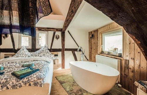 Wellmich House | Holiday Home Near the Rhine River, cleaning included