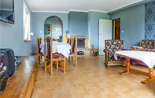 Nowe Warpno House | Holiday Home Nowe Warpno Ul, Szczecinska