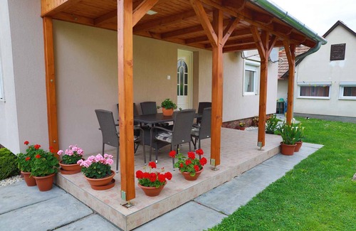 Balatonkeresztur House | Holiday home only 300 m from the beach
