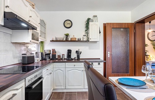 Muden House | Holiday Home 'Oehm' with Private Terrace, Private Garden and Wi-Fi