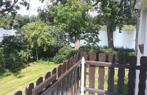Guelzow Apartment | Holiday home on Lake Prüzen