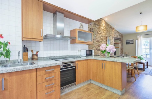 Ponteceso House | Holiday Home 'Playa De Balares' with Sea View, Private Terrace and Wi-Fi